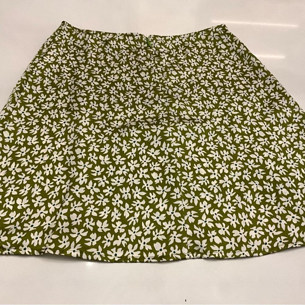 REFORMATION 90s‎ Silk Satin Daisy Ditsy Floral Print A-Line Skater Mini Skirt 2 - Picture 10 of 10